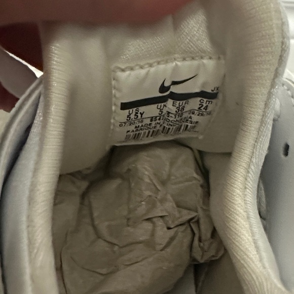 Nike White Huarache Run - Picture 6 of 6